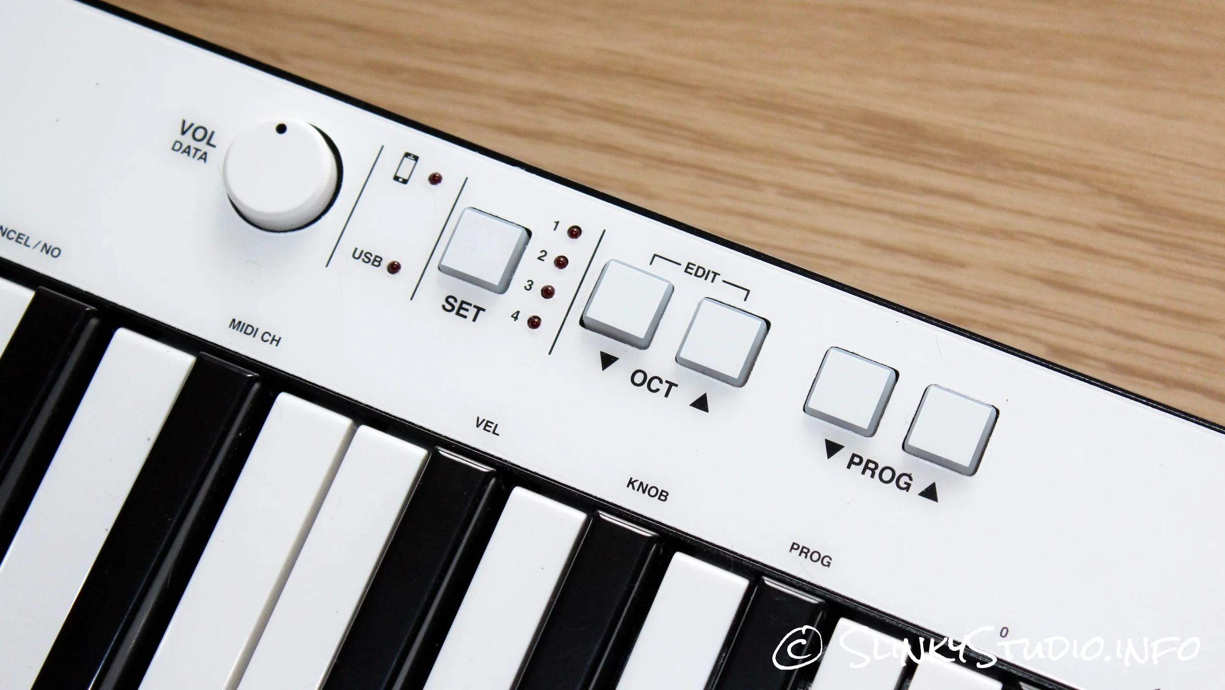 IK Multimedia iRig Keys Pro Review - Slinky Studio